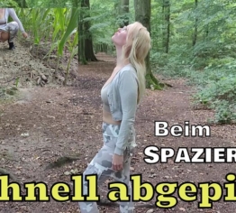 Beim Waldspaziergang schnell abgepisst